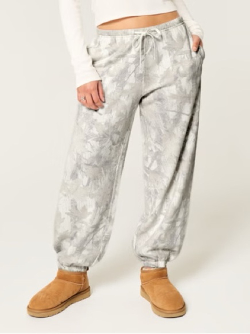 Hollister Feel Good White Camo Baggy Fleece Joggers Size XS